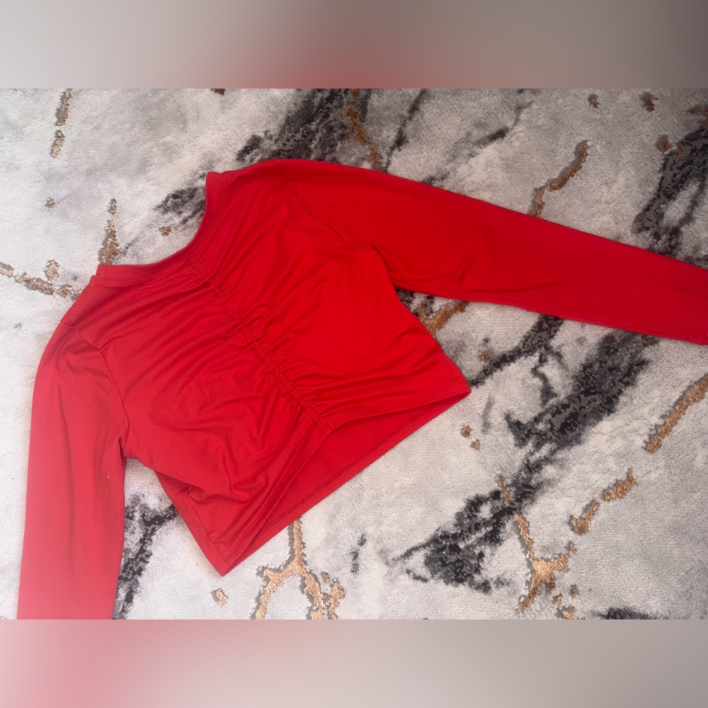Gilly Hicks Red Long Sleeve Women's Top - Picture 4 of 4
